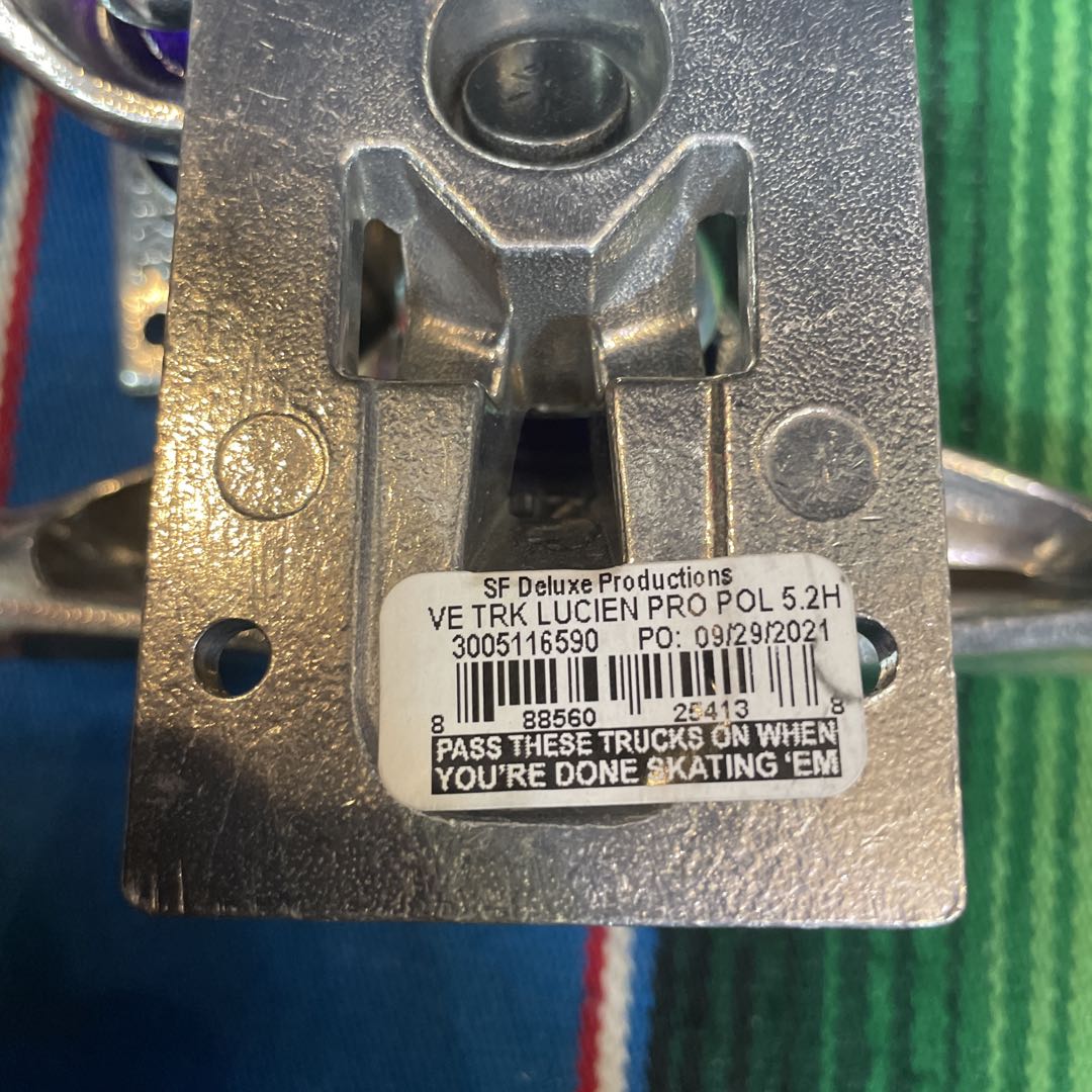 ベンチャー　venture スケートトラック　5.2HI スタンダード