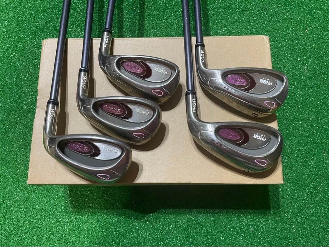 PRGR レディース アイアンM-30sweep 5本セット8.9.P.A.S