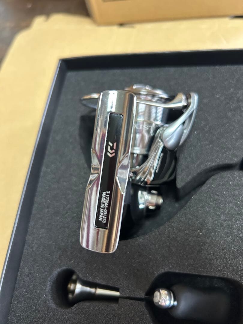 【新品未使用】ダイワ 22イグジストSF2000SS-P EXIST