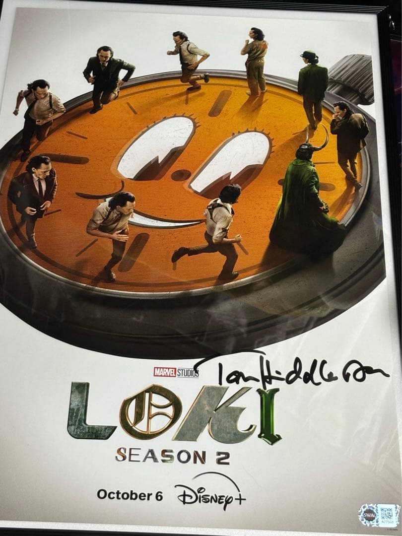 ロキ　トムヒドルストン　直筆サイン入り　ミニポスター　SWAU