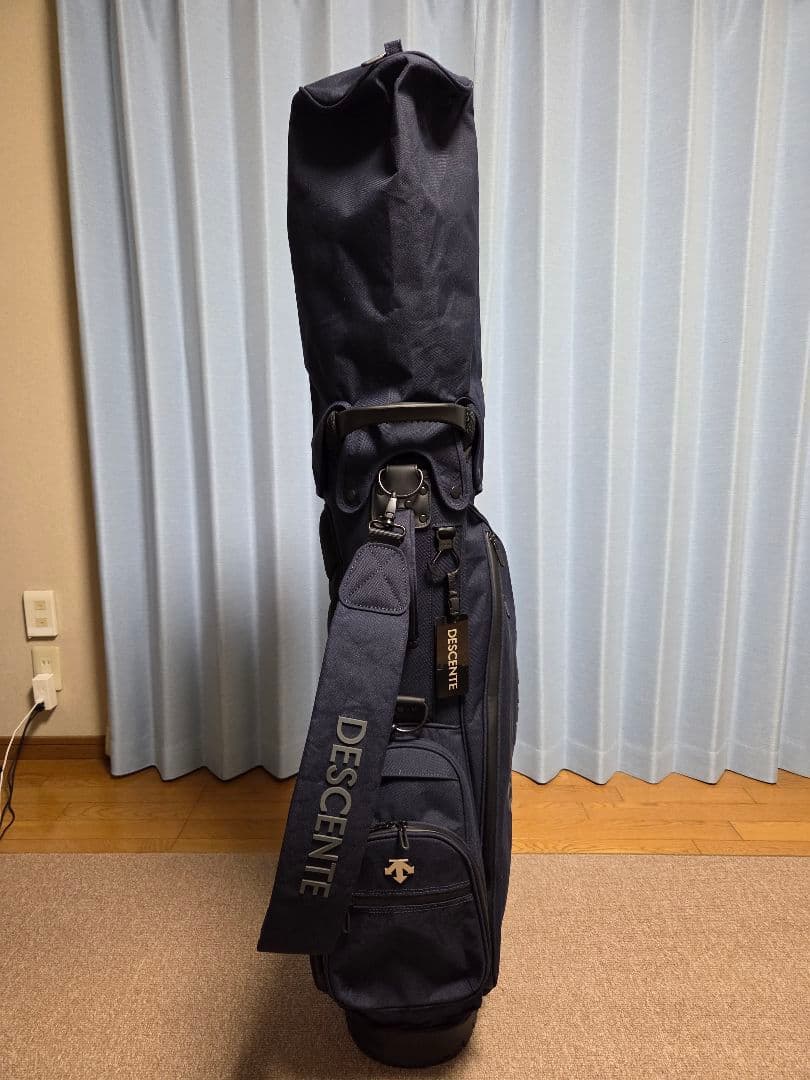 新品未使用 デサント DESCENTEネイビー キャディバッグ DQBXJJ10