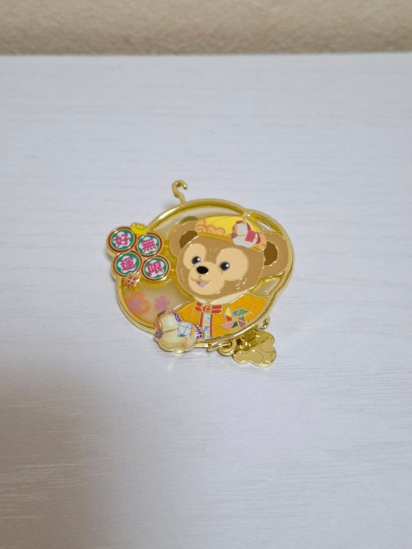 香港ディズニー ダッフィー&フレンズ 旧正月・春節 ピンバッジ 4個セット