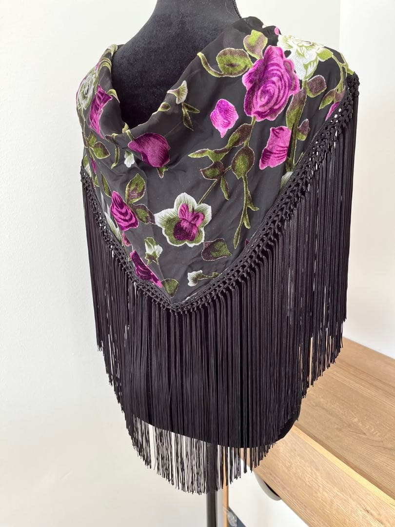 【アウトレット】フラメンコ　マントンシージョ　黒地xパープル花柄　ブラックフレコ