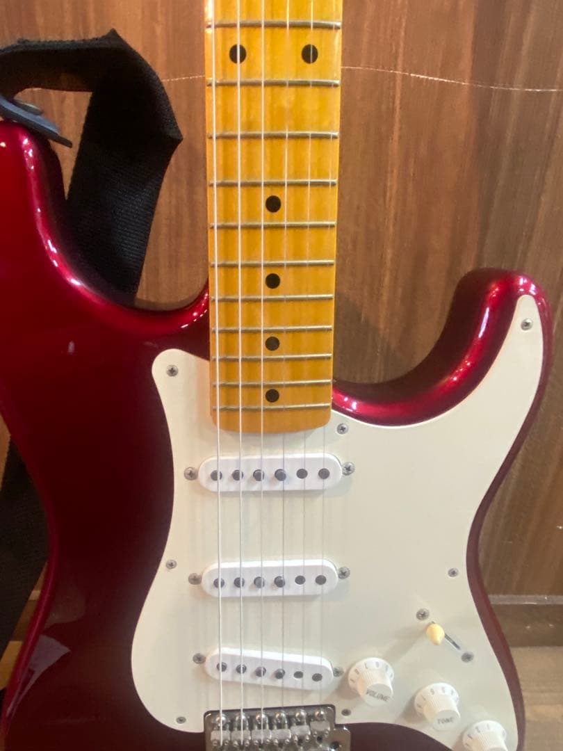Fender フェンダー ストラトキャスター レッド エレキギター　良品