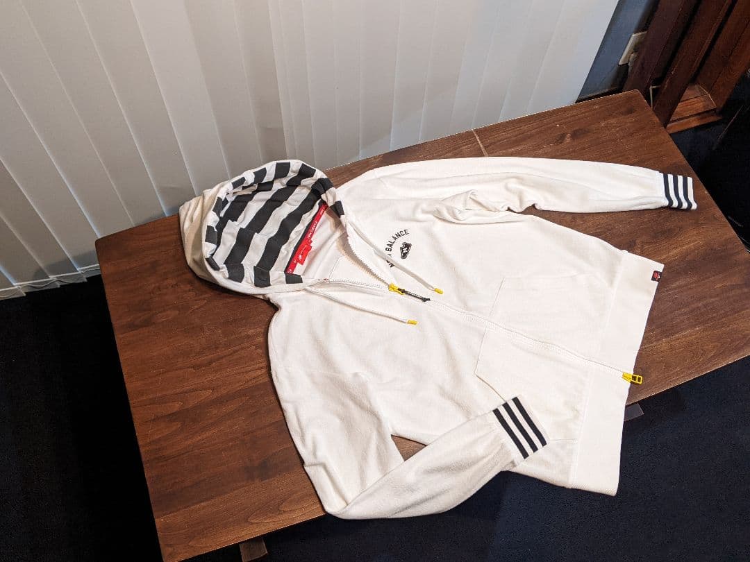 ニューバランス　ゴルフ　フルジップ　パーカー　パイル地　ボーダー　ジャケット　白