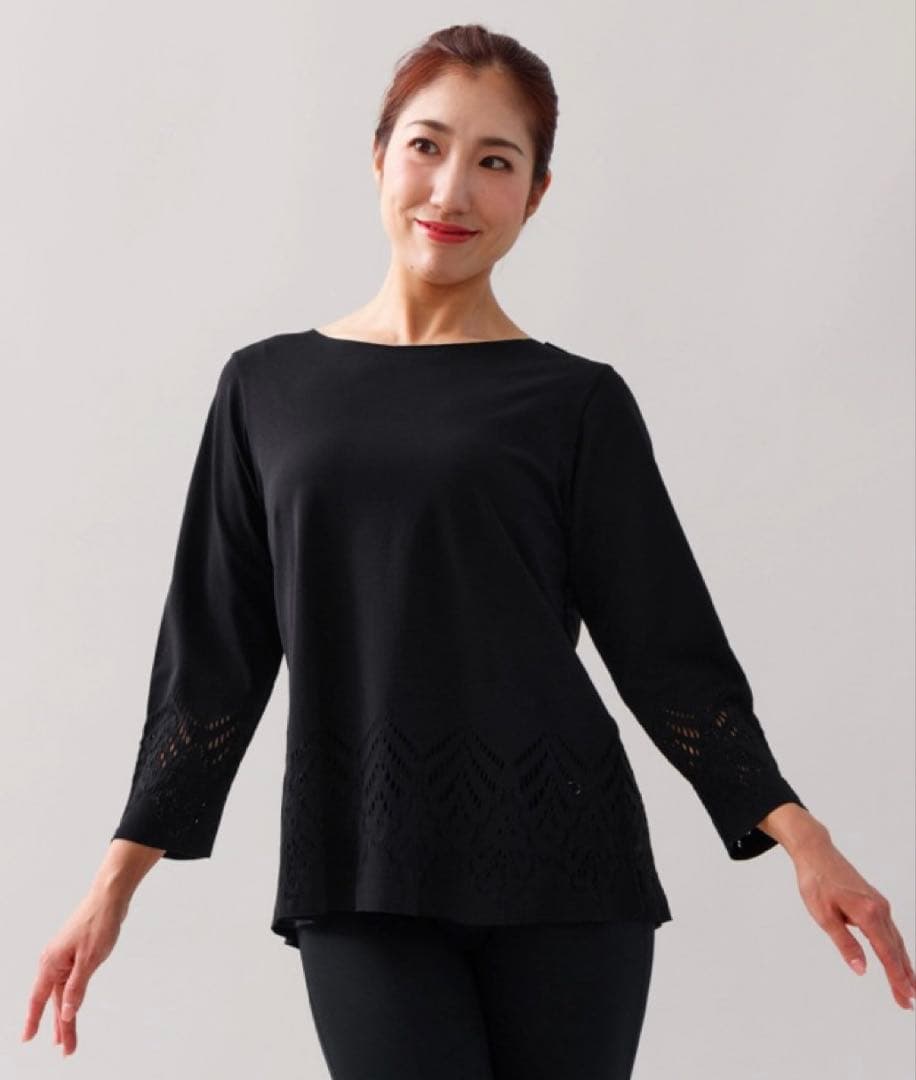 チャコット　ノーソーイングニット　ヘムデザイン8分袖　ブラック