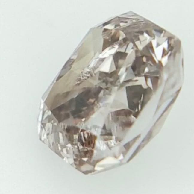 プチプラ！カラーダイヤモンド0.4ctクッションシェイプ