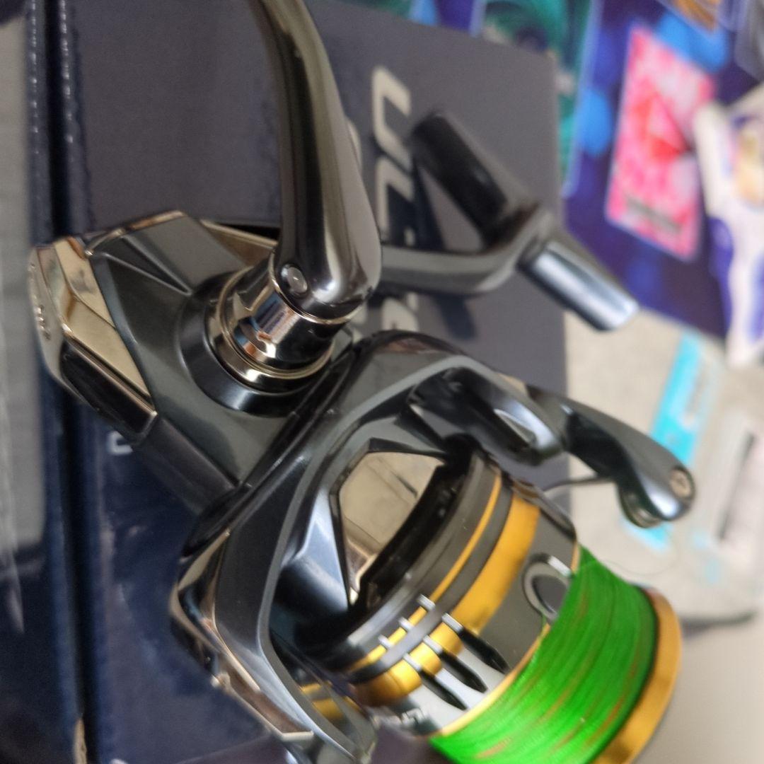 SHIMANO ULTREGA C3000HG フィッシングリール