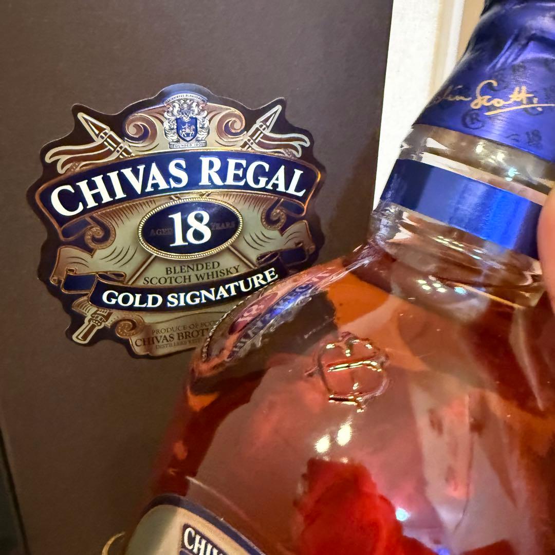 旧ブラウンBOX CHIVASREGAL18年GOLDSIGNATUREウィスキ