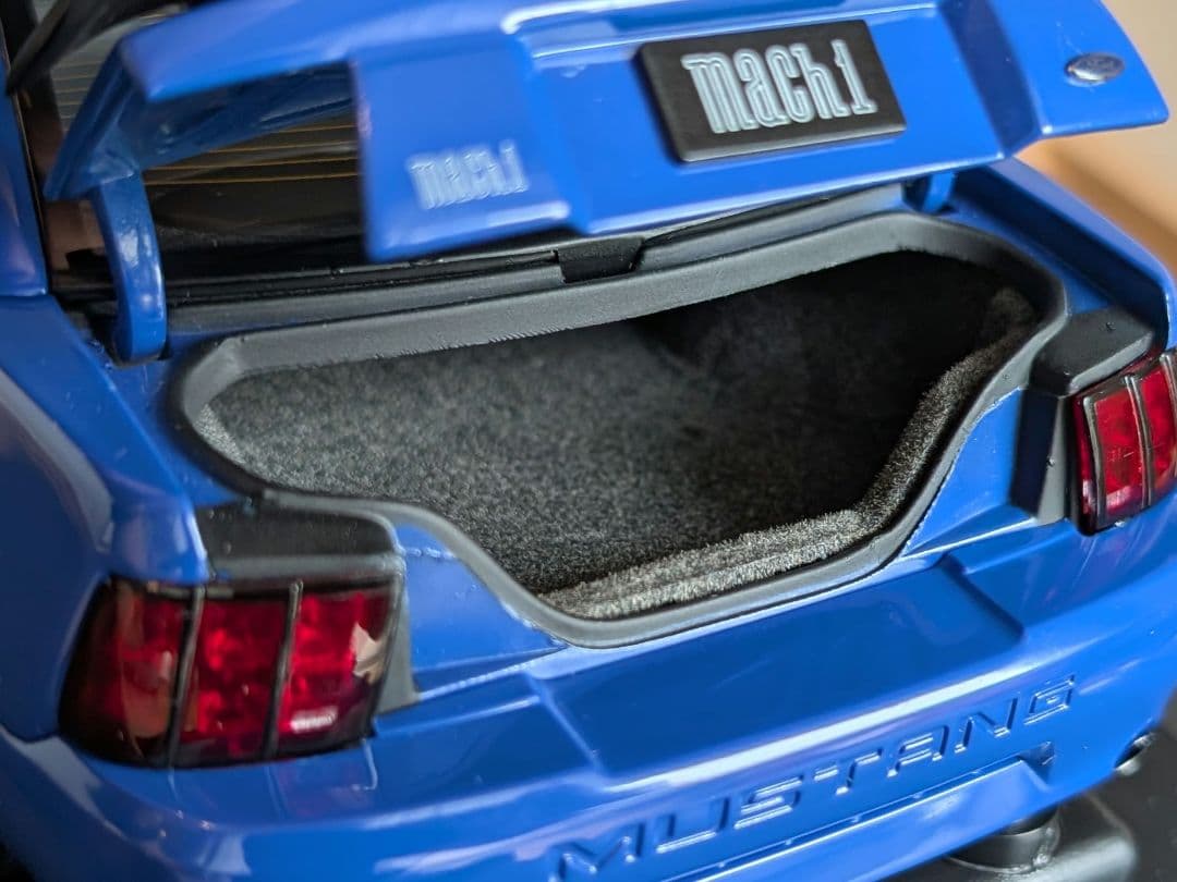 オートアート 1/18 FORD MUSTANG MACH1 '03 Blue