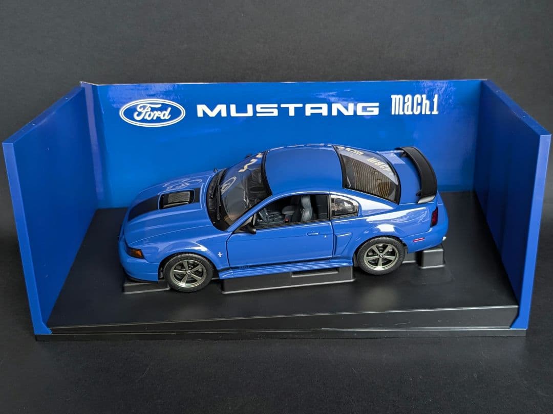 オートアート 1/18 FORD MUSTANG MACH1 '03 Blue