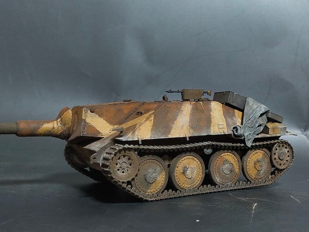 ドイツ 1/35 戦車 完成品タイガー
