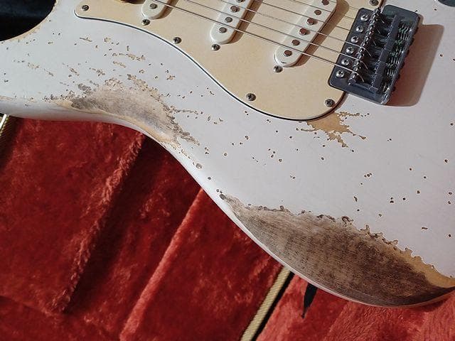 ★OlympicWhite Relic LaquerStratocaster★