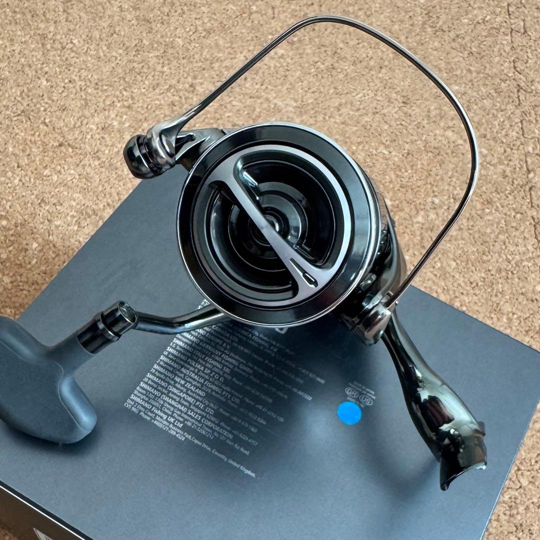 【2回試投のみ極美品】22ステラ 4000MHG ベール対策済製品