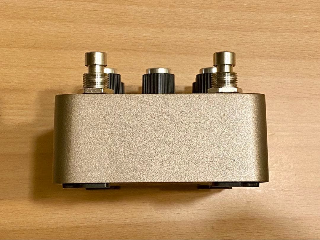 UAFX golden REVERBERATOR 中古