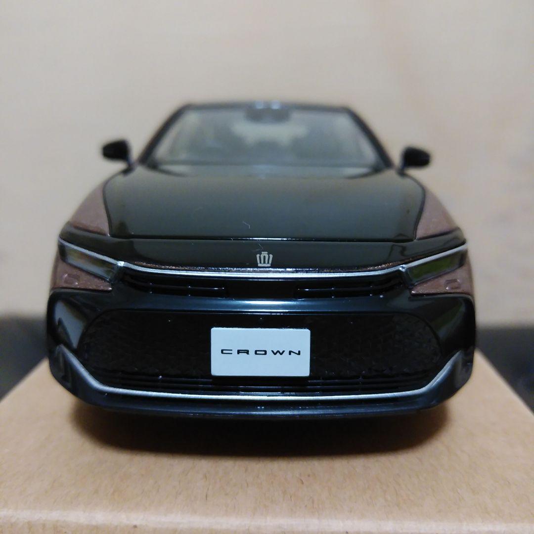 新型クラウン　ミニカー　【ブラック×プレシャスブロンズ】　【新品　未使用】