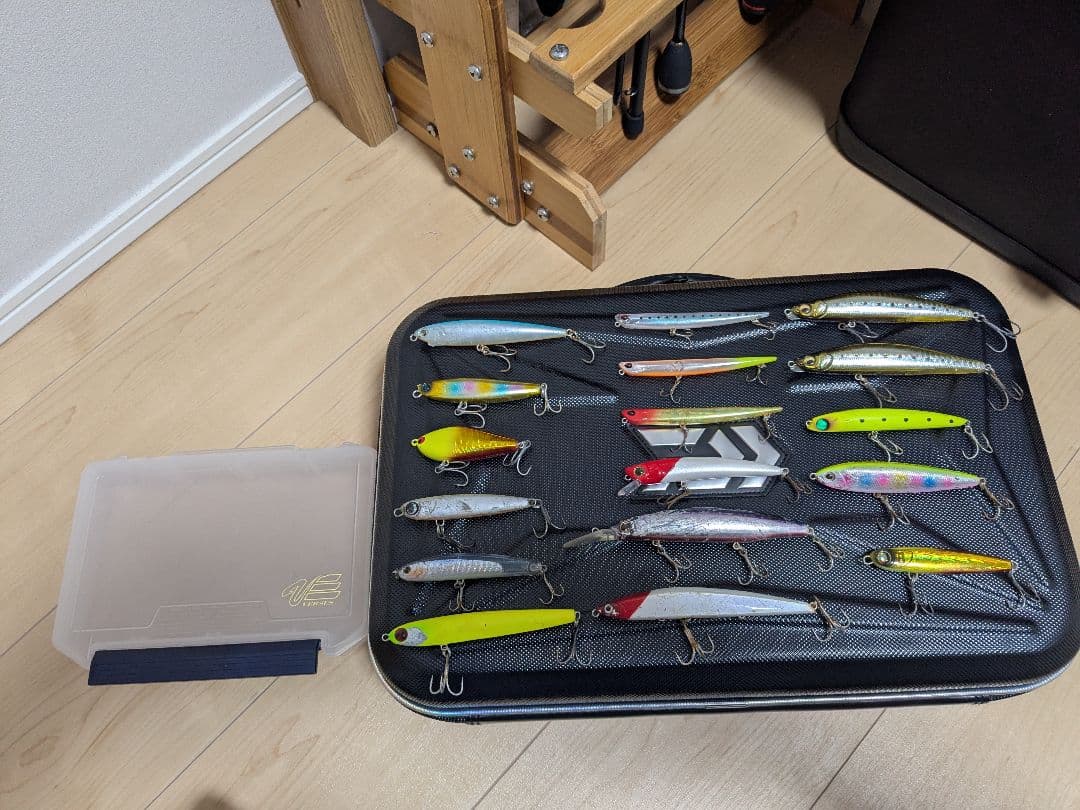 シーバスルアー 17個セット クリアケース付き