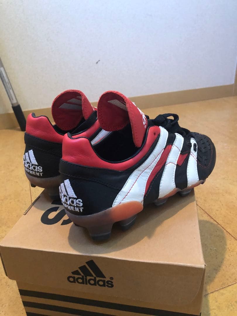adidas PREDATOR アディダス プレデター