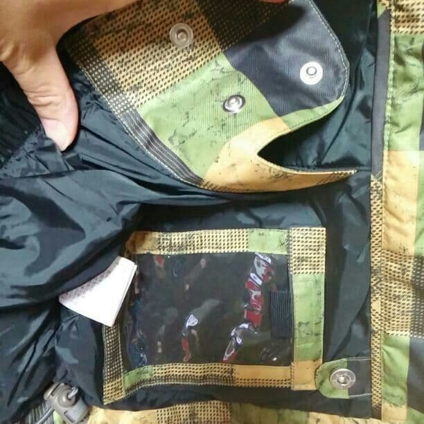 billa BONG　スノーボードウェア