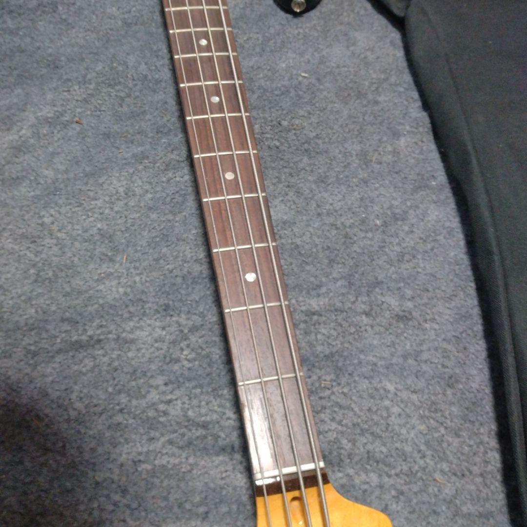 FERNANDESフェルナンデス エレキベース　ジャズベースタイプ　サンバースト