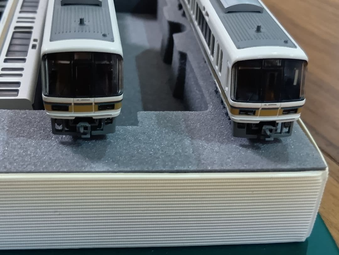 専用出品！KATO 10-170 10-171 221系電車 基本・増結セット