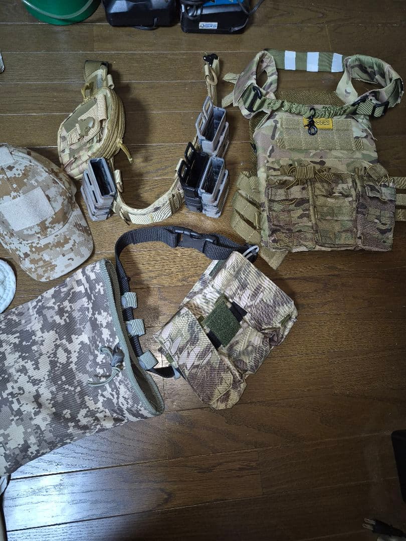 サバゲ　まとめ売り　東京マルイガスガン二丁　その他