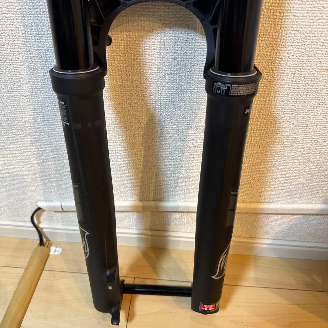 パーツ FOX 34 FLOAT PERFORMANCE ELITE FIT4