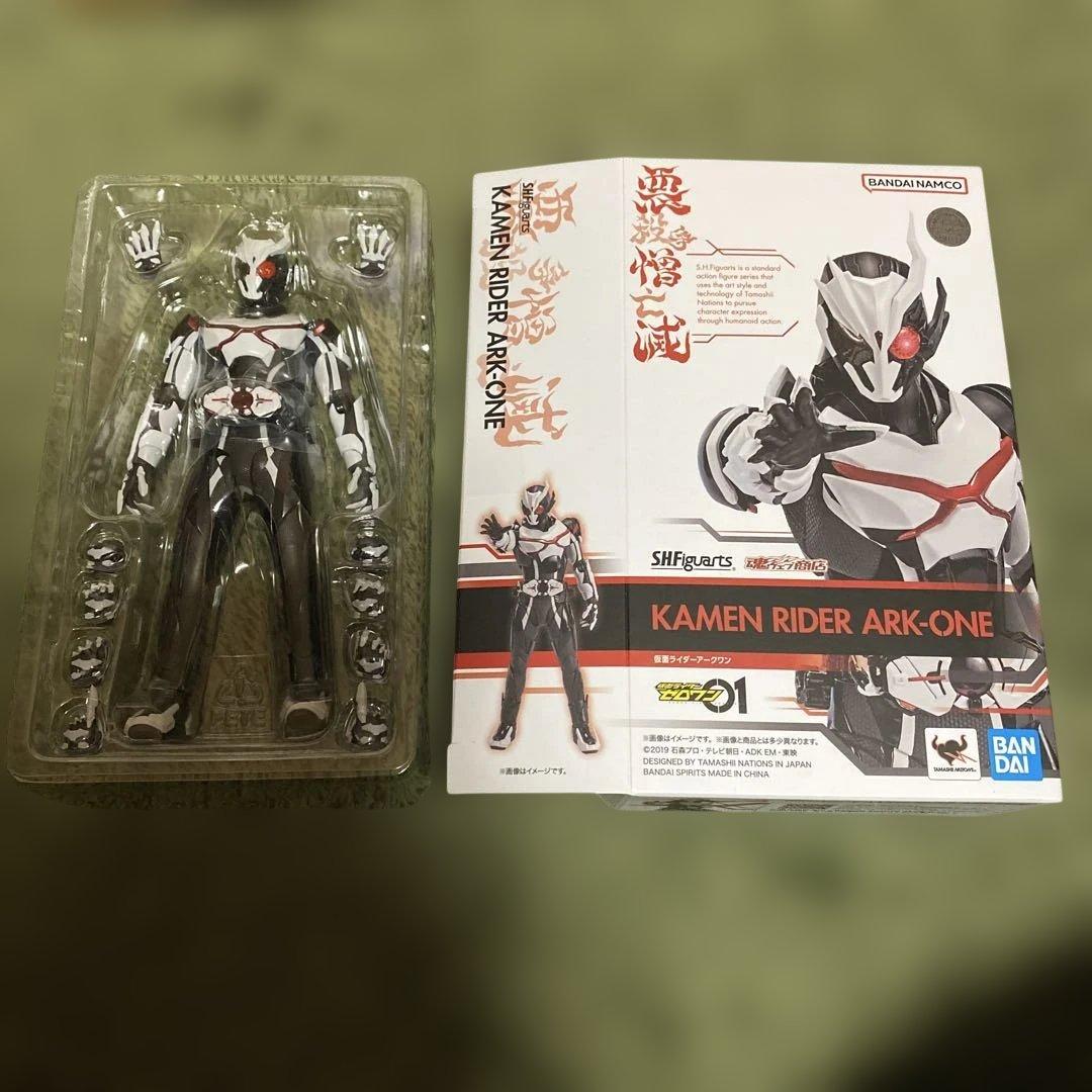 フィギュアーツ 仮面ライダーアークワン