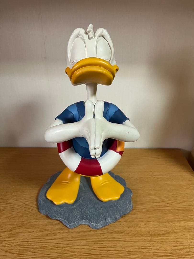 ドナルドダック　スタチュー　ビックフィギュア