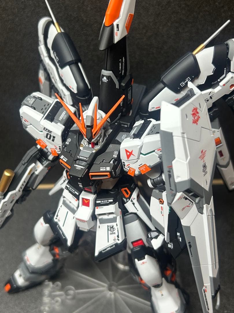 RG hi-ν ガンダム　完成品
