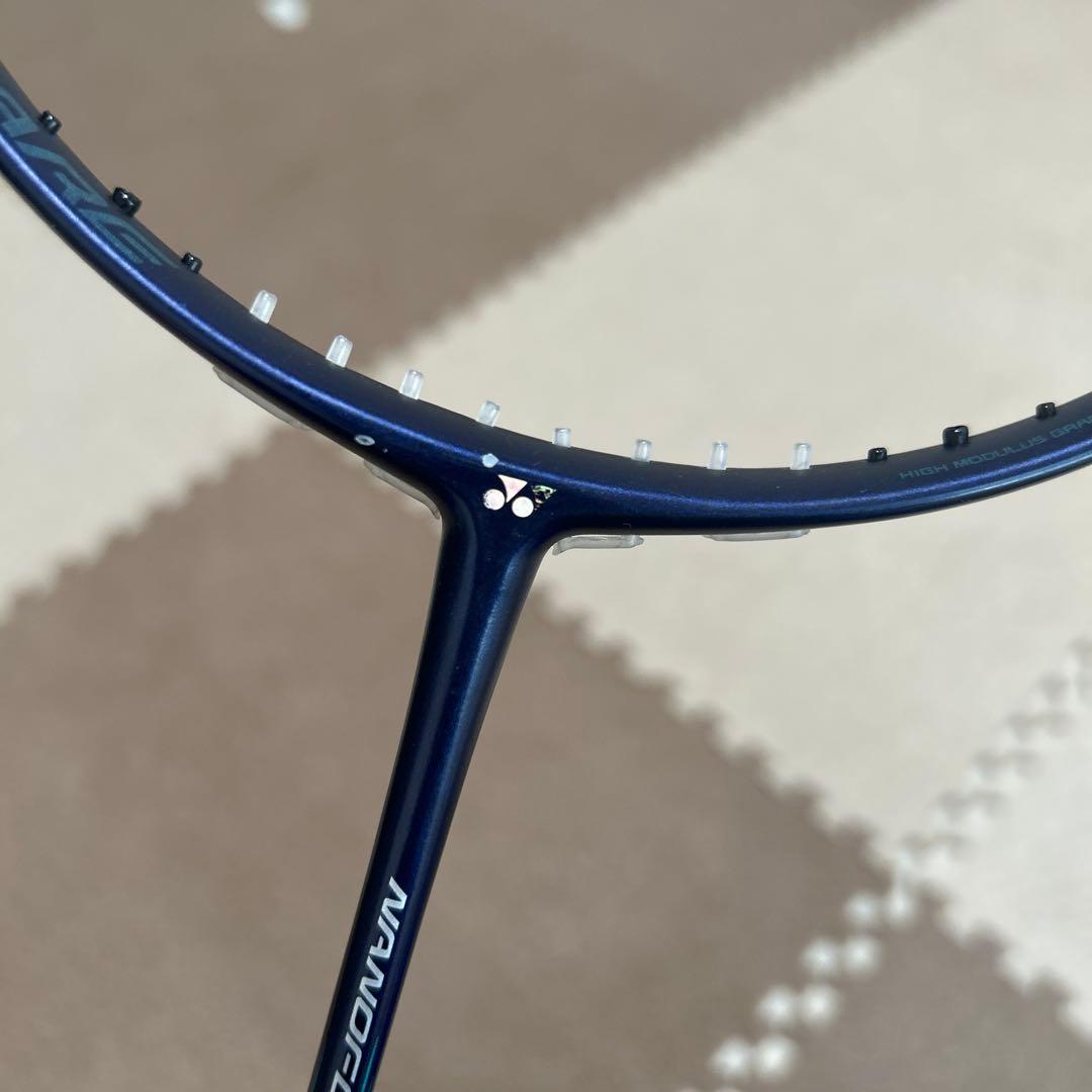 YONEX MandoFlare 700 バドミントンラケット