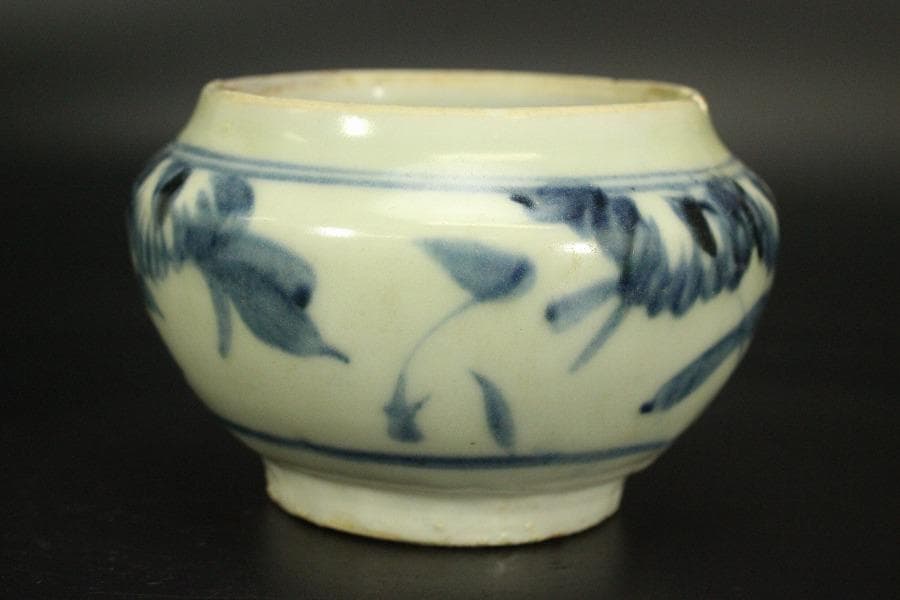 中国美術 青花 草花紋 壷 φ11.5cm(ZE335)