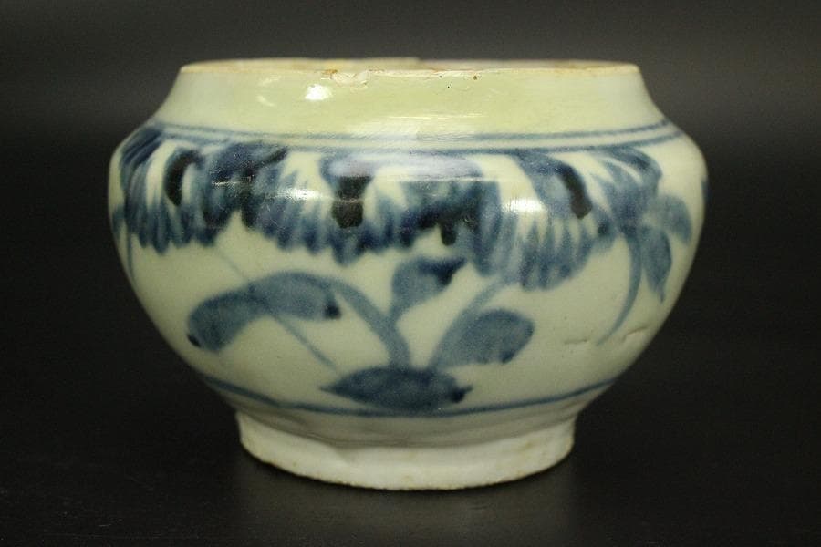 中国美術 青花 草花紋 壷 φ11.5cm(ZE335)