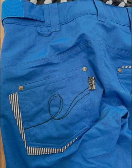 【美品】　スノーボードウェア　レディース上下セット