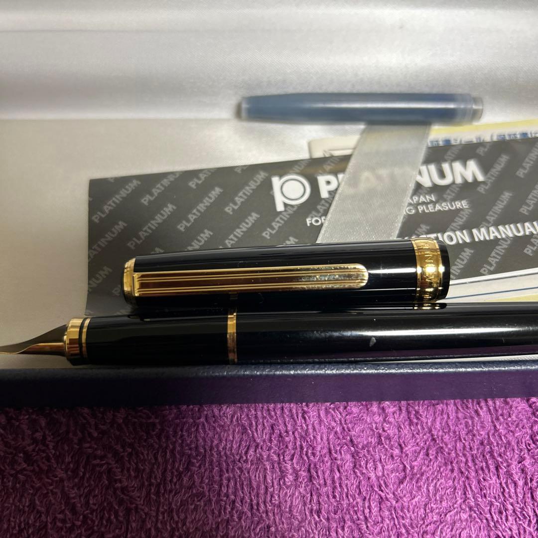 PLATINUM 万年筆 黒色 樹脂製