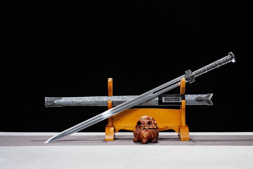 【娄滅漢剣】 漢剣 古兵器 武具 刀装具 高級 鑑賞用 長剣 装飾用