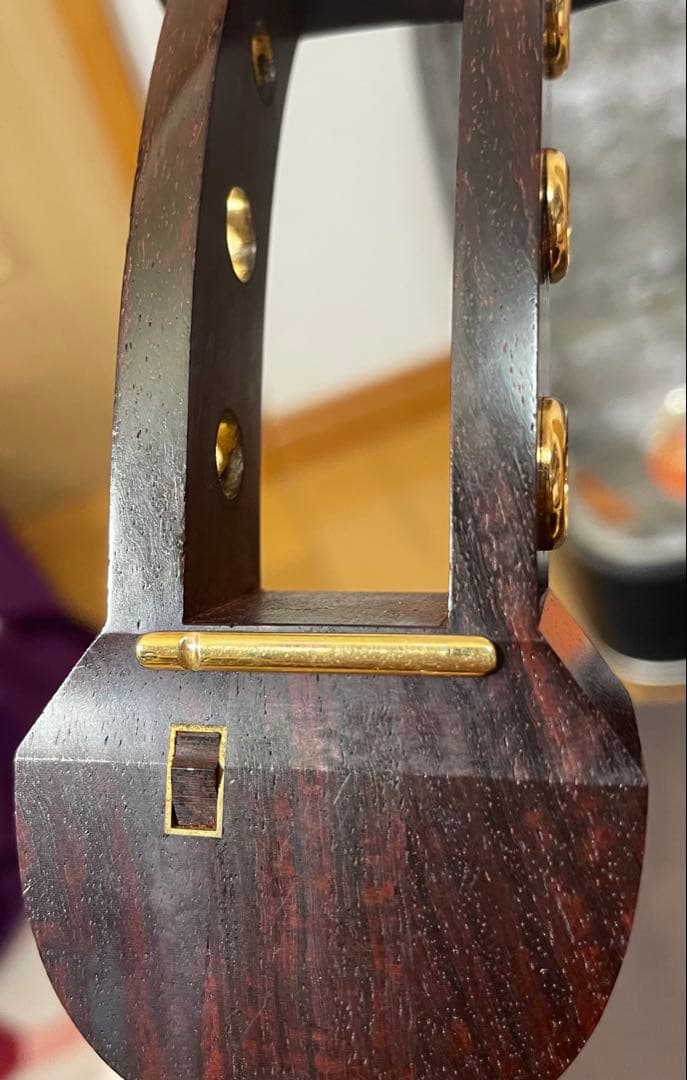 高級 三味線 二本溝 子持綾杉 和楽器 ケース付 紅木