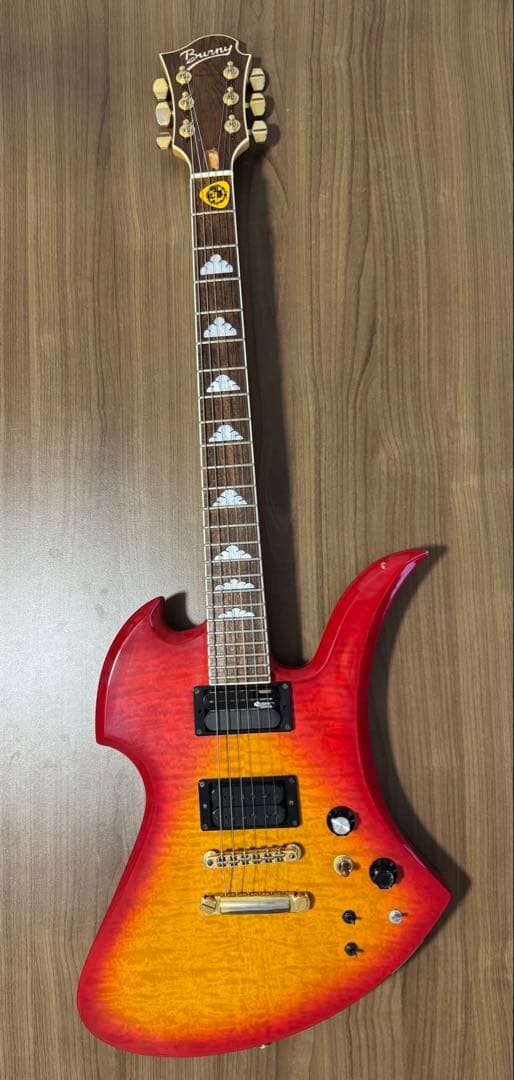 Burny MG-145S Cherry Sunburst hideモデル