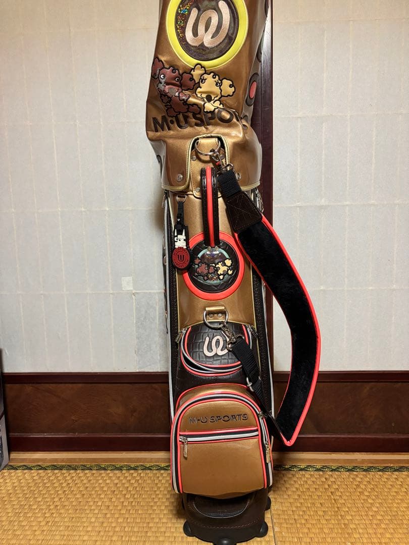 M.U SPORTS ミエコ　ウエサコ　ゴルフバッグ
