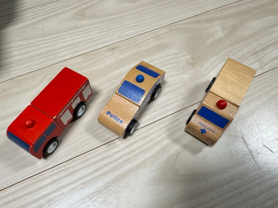 Click clack　知育・木製玩具　働く車　13個セット