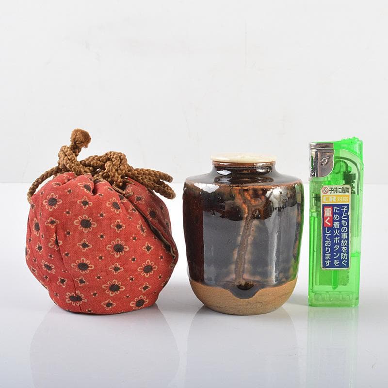 茶道具　瀬戸焼　肩衝茶入　仕覆付　時代箱　V　R6294