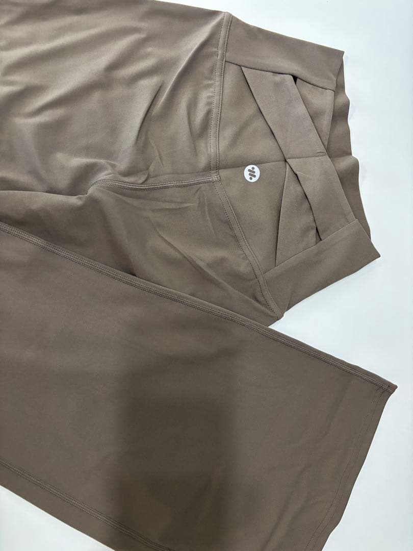 【新作】【上下セット】yomoment