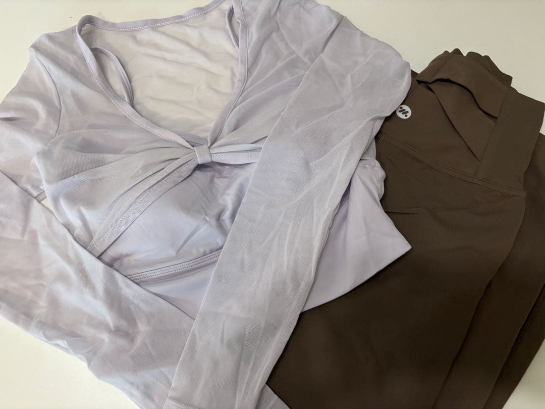 【新作】【上下セット】yomoment