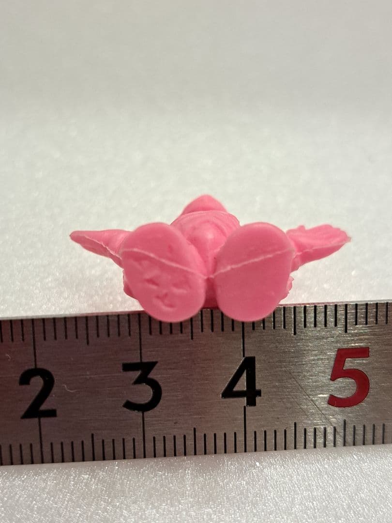 t*9様 「ウルトラマンレオ」怪獣消しゴム「バイブ星人桃」