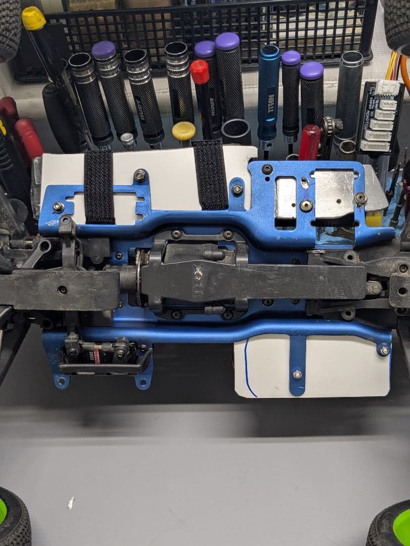 トラクサス レボ GPよりの電動変換仕様車　新品ボデー付き