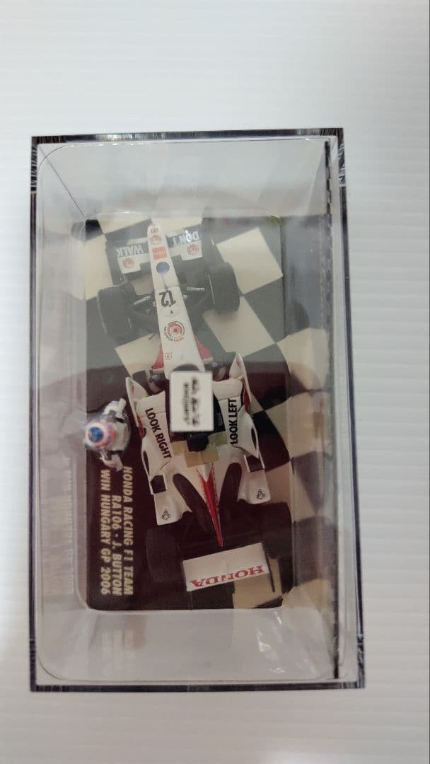 【1月31日まで出品】1/43 2006年ホンダF1レーシング　J.バトン