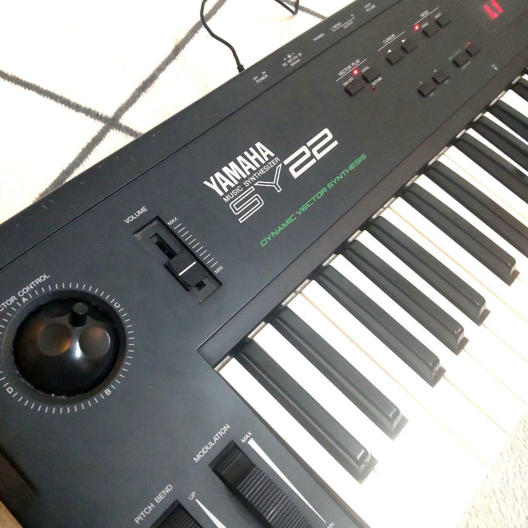 ヤマハ ミュージック ベクター シンセサイザー SY22 キーボード