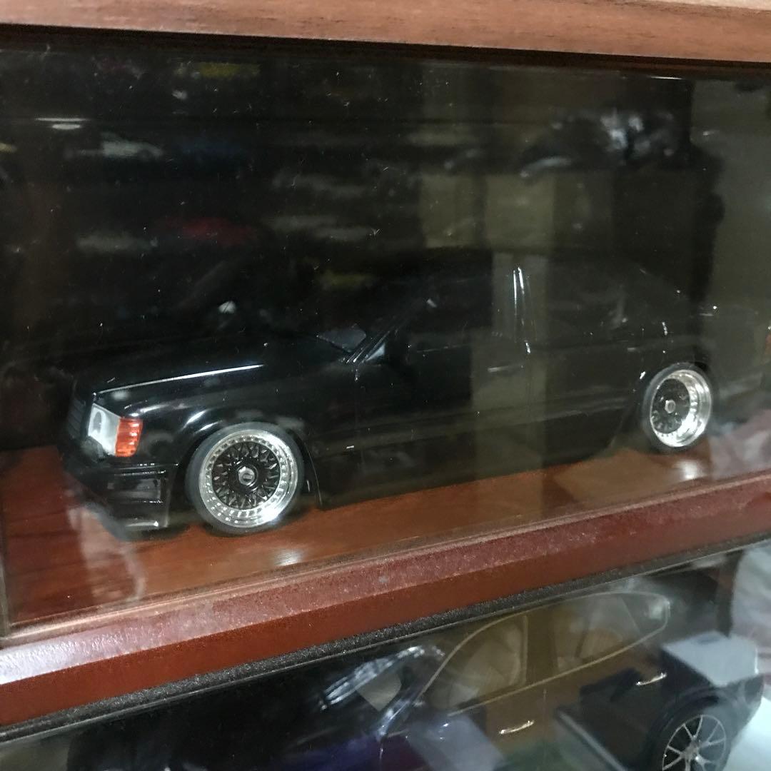 メルセデスベンツブラッククーペミニカー メッキホイール付き