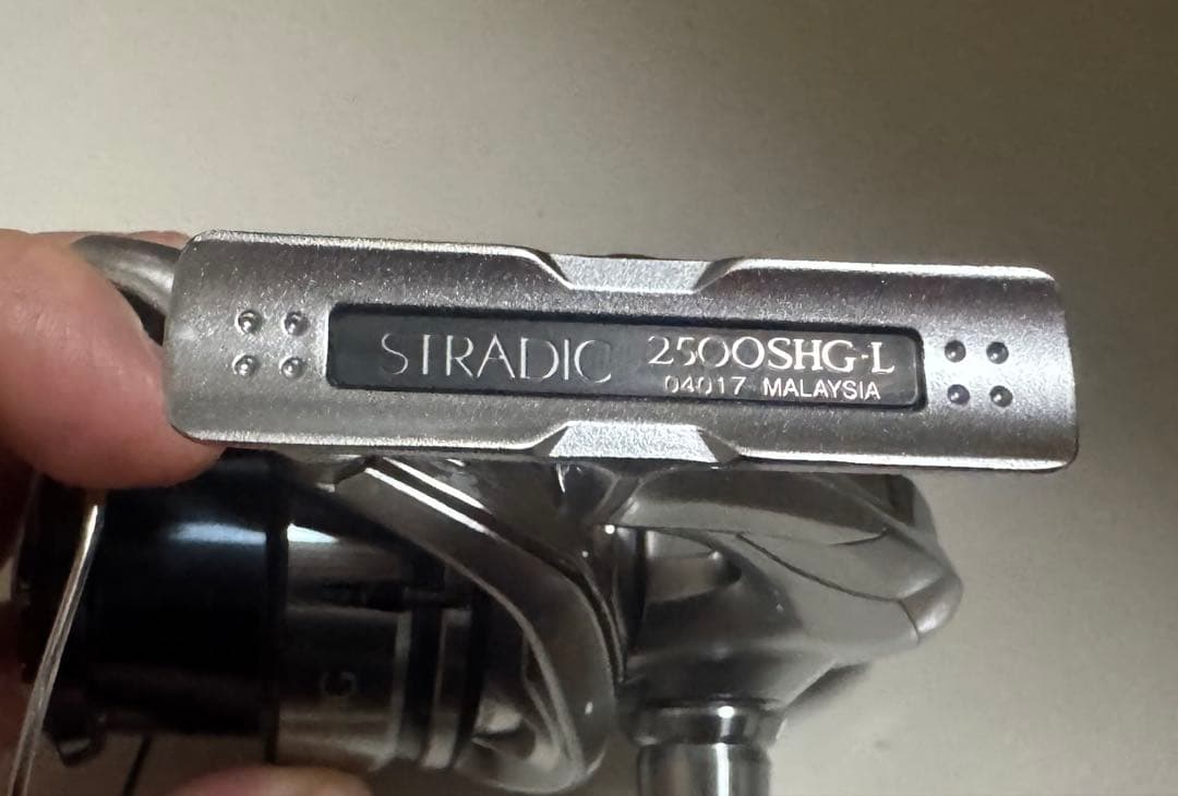 STRADIC 2500SHG-L スピニングリール
