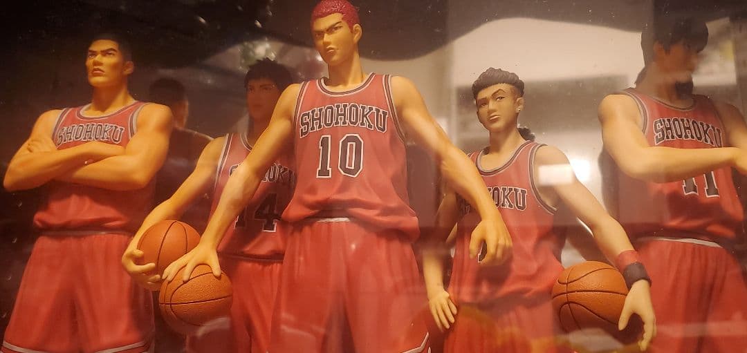 スラムダンク　フィギュア(ショーケース付)